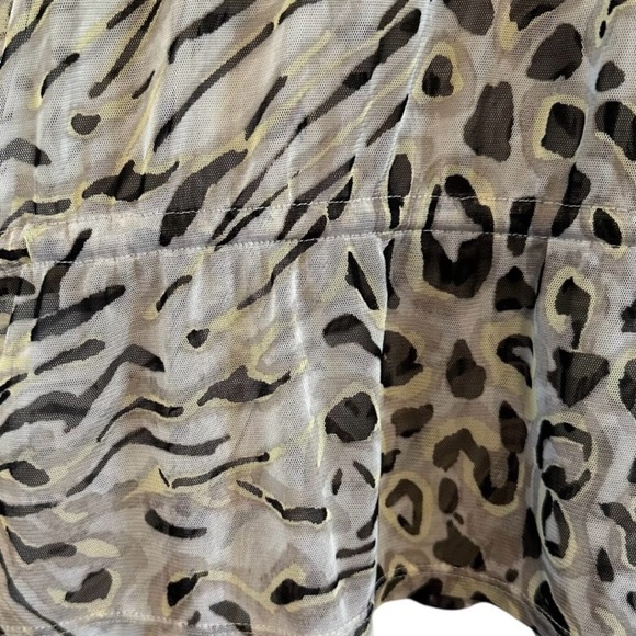 Chico's Easywear Women's Sheer Leopard Print Top Size 3, US X-Large - Picture 6 of 8